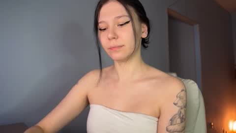 pinkdollylovv online show from February 5, 4:11 pm