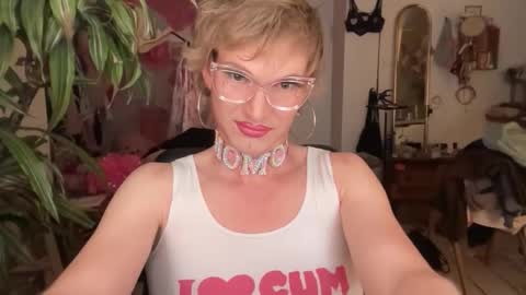 pinkfag online show from June 5, 1:06 pm