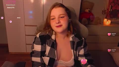 pinkiep1e online show from March 4, 1:33 am