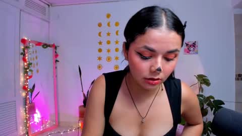 Snapshot of pinkpantherr_ chatting on October 7, 11:02 pm Sarah .. online show from October 7, 11:02 pm