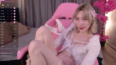 Elis online show from September 18, 9:06 pm