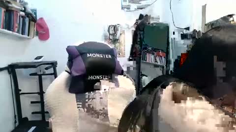 Snapshot of pinkyrosexx chatting on January 26, 2:45 am Rose online show from January 26, 2:45 am