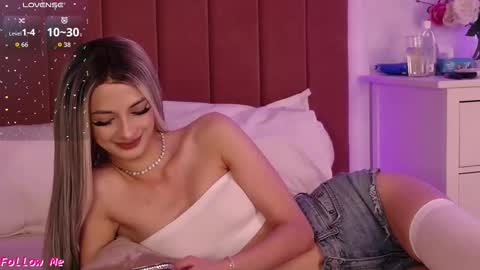 Pinky online show from February 11, 7:08 pm