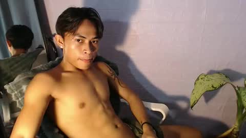 pinoy_palautogxxx online show from April 18, 7:07 pm