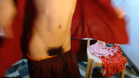 Snapshot of pinoymonstercock_xx chatting on December 6, 1:29 am WIN WIN JAY AR online show from December 6, 1:29 am