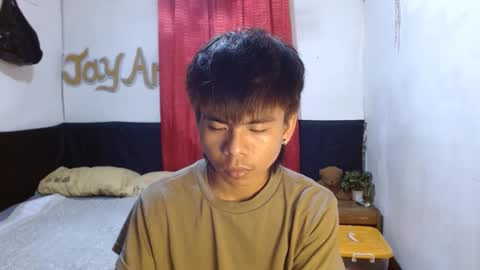 Snapshot of pinoymonstercock_xx chatting on January 19, 4:01 am WIN WIN JAY AR online show from January 19, 4:01 am