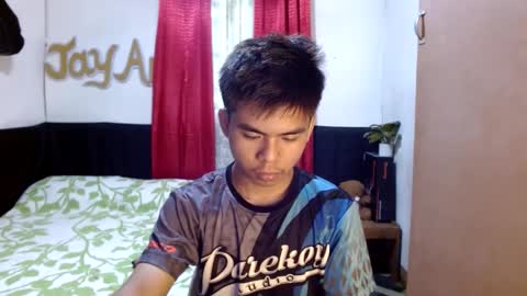 Snapshot of pinoymonstercock_xx chatting on February 4, 3:44 am WIN WIN JAY AR online show from February 4, 3:44 am