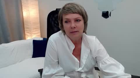 Bella online show from September 19, 4:47 am