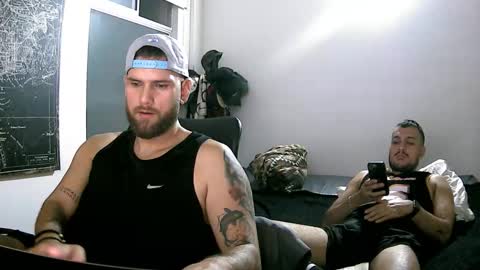 Snapshot of pipe1203 chatting on November 7, 11:49 pm pipe1203 online show from November 7, 11:49 pm