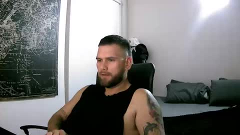 Snapshot of pipe1203 chatting on December 2, 11:23 pm pipe1203 online show from December 2, 11:23 pm