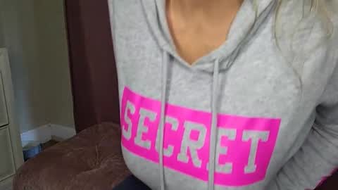 MILF Pippa online show from January 21, 2:48 pm