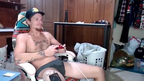 pippylongdickin online show from October 10, 1:59 am