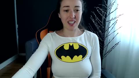 piscesgirl06 online show from January 21, 9:35 am