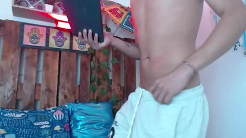 piter_vanegas online show from November 13, 4:44 am