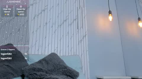 PittAndLunaa69 online show from January 7, 4:05 pm