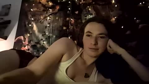 Snapshot of pixie_bella chatting on October 1, 3:23 am pixie_bella online show from October 1, 3:23 am