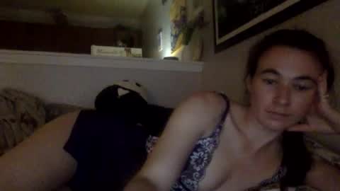 Snapshot of pixie_bella chatting on October 31, 2:51 pm pixie_bella online show from October 31, 2:51 pm