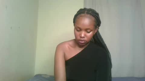 Snapshot of pixie_roman chatting on December 7, 10:01 am Majesty online show from December 7, 10:01 am