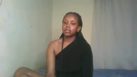 Snapshot of pixie_roman chatting on December 7, 4:36 pm Majesty online show from December 7, 4:36 pm