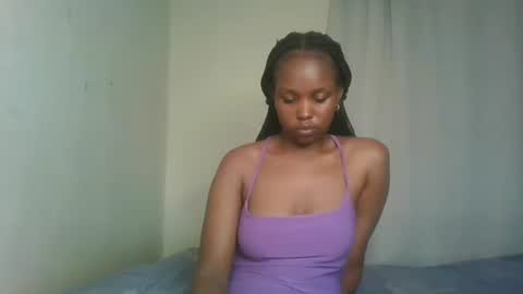 Snapshot of pixie_roman chatting on December 8, 4:50 pm Majesty online show from December 8, 4:50 pm