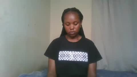 Snapshot of pixie_roman chatting on December 9, 6:14 pm Majesty online show from December 9, 6:14 pm