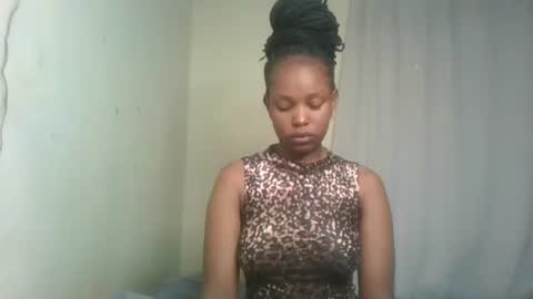 Snapshot of pixie_roman chatting on December 11, 9:41 am Majesty online show from December 11, 9:41 am