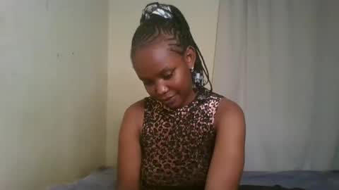 Snapshot of pixie_roman chatting on January 17, 3:32 pm Majesty online show from January 17, 3:32 pm