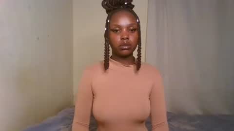 Snapshot of pixie_roman chatting on February 28, 3:59 pm Majesty online show from February 28, 3:59 pm