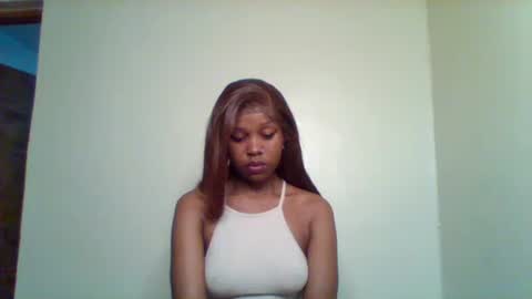 Snapshot of pixie_roman chatting on September 18, 7:32 am Majesty online show from September 18, 7:32 am