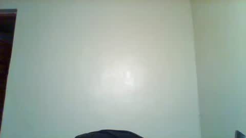 Snapshot of pixie_roman chatting on September 19, 10:05 am Majesty online show from September 19, 10:05 am