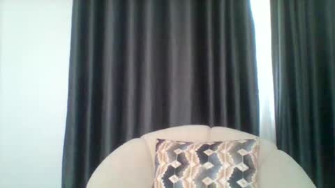 Snapshot of pixie_roman chatting on November 23, 8:14 am Majesty online show from November 23, 8:14 am