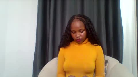 Snapshot of pixie_roman chatting on November 29, 8:06 am Majesty online show from November 29, 8:06 am