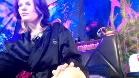 Snapshot of pixiedustslove chatting on September 11, 3:39 am Pixie dust online show from September 11, 3:39 am