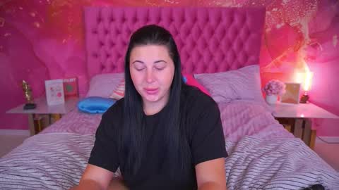 pixiehott online show from September 30, 12:15 am