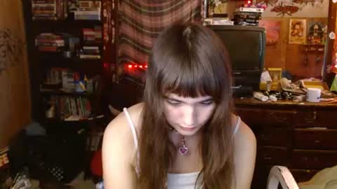 Izzy online show from September 17, 4:41 pm