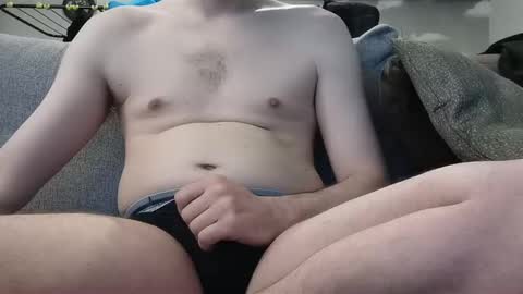 Snapshot of pladplad chatting on January 4, 6:30 am PLADPLAS online show from January 4, 6:30 am