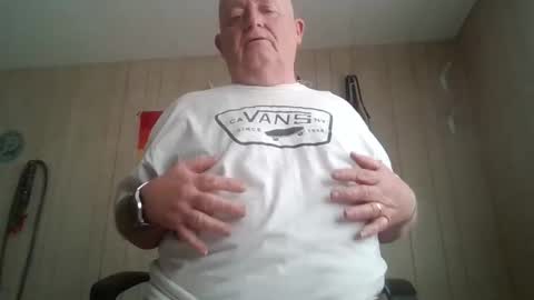 chaz online show from April 23, 11:40 pm