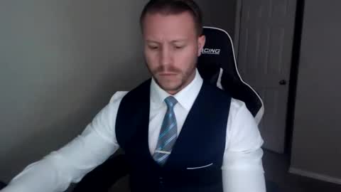 Snapshot of player2pawns chatting on December 3, 4:53 am Player online show from December 3, 4:53 am