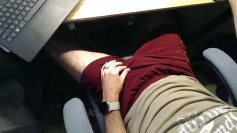 Snapshot of playful_hon chatting on November 18, 2:32 pm playful_hon online show from November 18, 2:32 pm