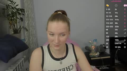 Snapshot of playful_mary chatting on November 3, 8:10 pm Masha online show from November 3, 8:10 pm