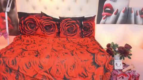 Snapshot of playfullmaniac chatting on September 18, 2:35 am jen online show from September 18, 2:35 am