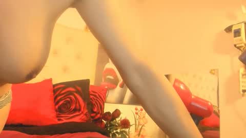 Snapshot of playfullmaniac chatting on October 7, 7:49 am jen online show from October 7, 7:49 am