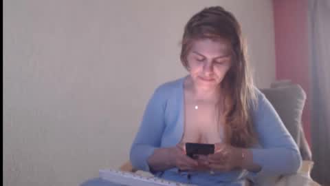 PlayfulSamira online show from March 30, 1:45 pm