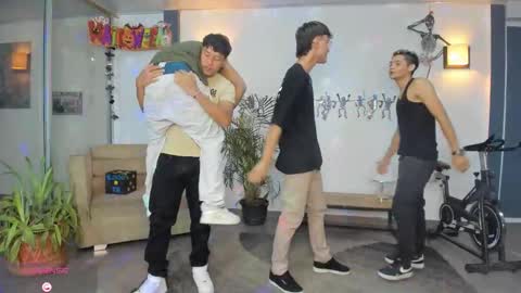   online show from October 22, 11:04 pm