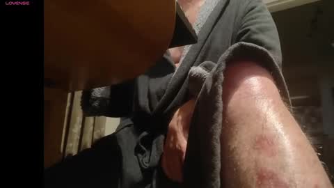 Snapshot of playme828530 chatting on January 2, 5:03 am Play Me online show from January 2, 5:03 am