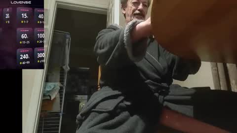 Snapshot of playme828530 chatting on January 18, 1:52 am Play Me online show from January 18, 1:52 am