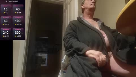 Snapshot of playme828530 chatting on March 7, 5:51 am Play Me online show from March 7, 5:51 am