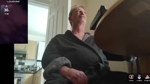 Snapshot of playme828530 chatting on March 10, 1:54 pm Play Me online show from March 10, 1:54 pm