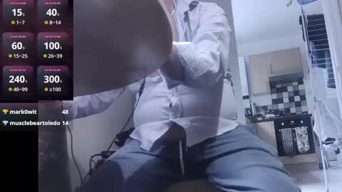 Snapshot of playme828530 chatting on October 21, 11:44 am Play Me online show from October 21, 11:44 am