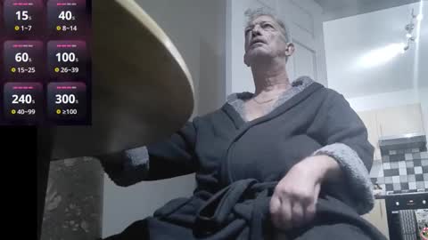 Snapshot of playme828530 chatting on October 25, 12:51 am Play Me online show from October 25, 12:51 am